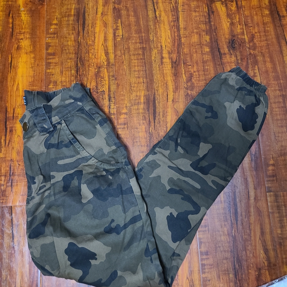 Camo jogger pants